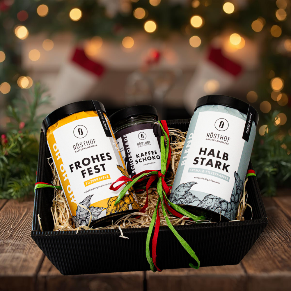 Kleiner weihnachtlicher Geschenkkorb Filterkaffee